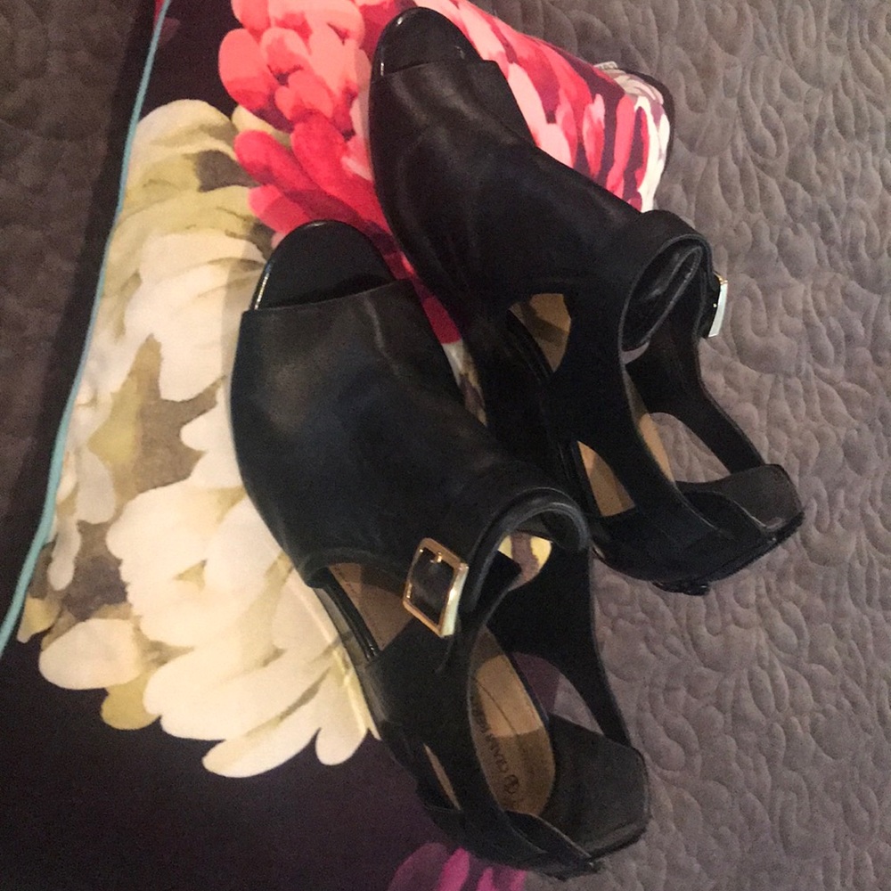Wedge black sandal 9.5